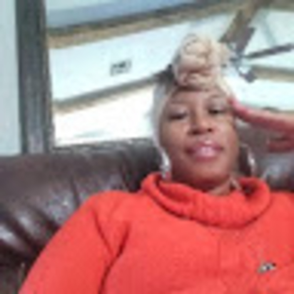 Meet your Posher, Bettina